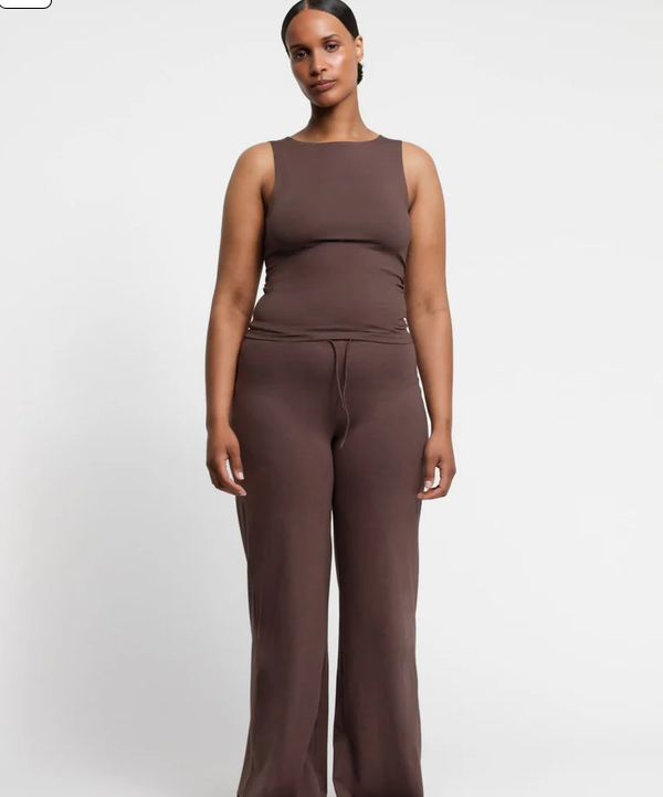 EVERYDAY STRAIGHT PANTS