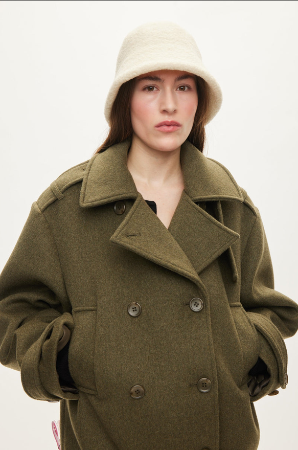 HAT BELL OFF WHITE