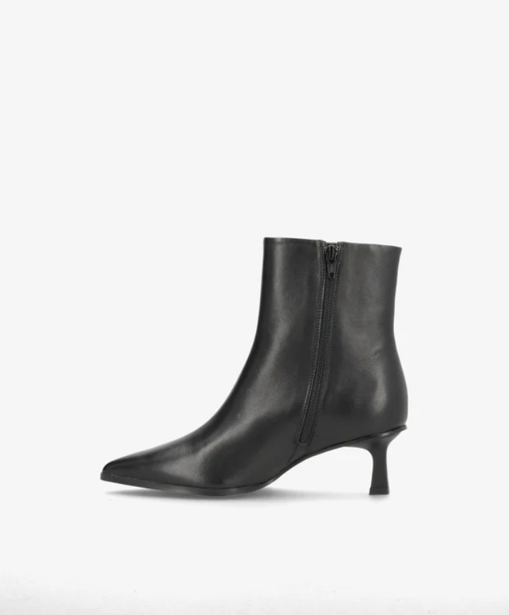 BOOTIE SINGATURE