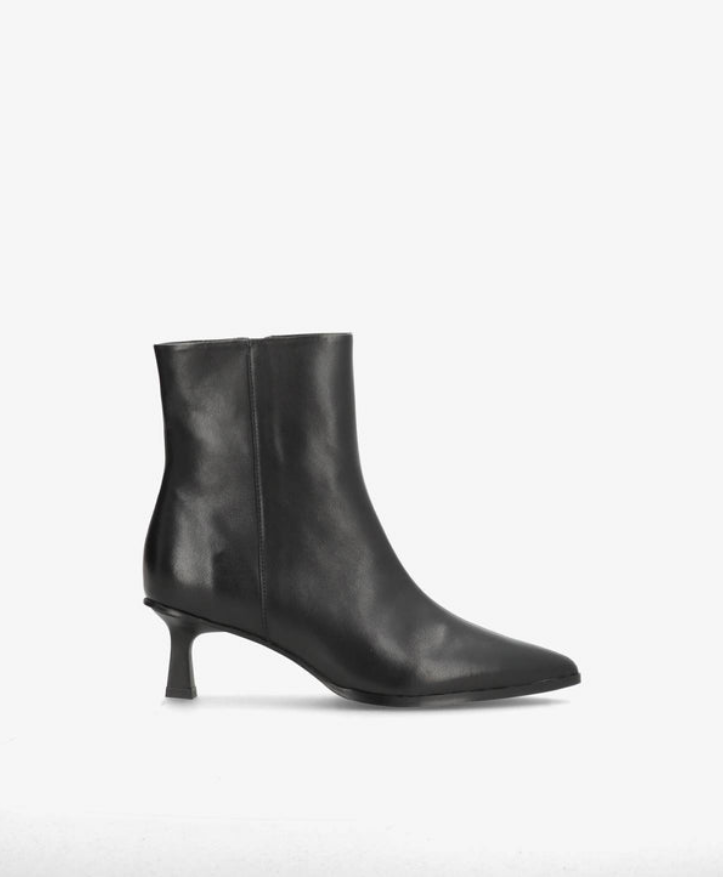 BOOTIE SINGATURE