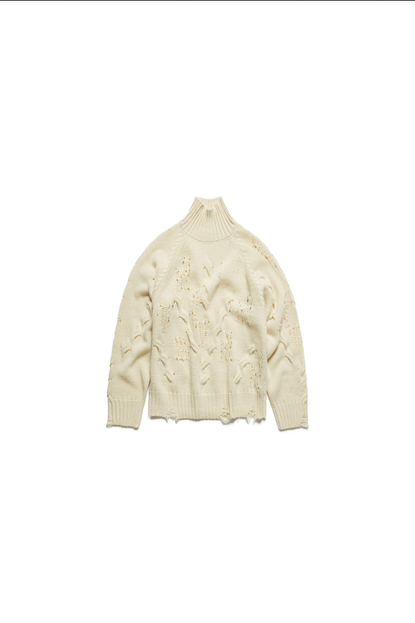 Turtle Neck Tina - Milk 