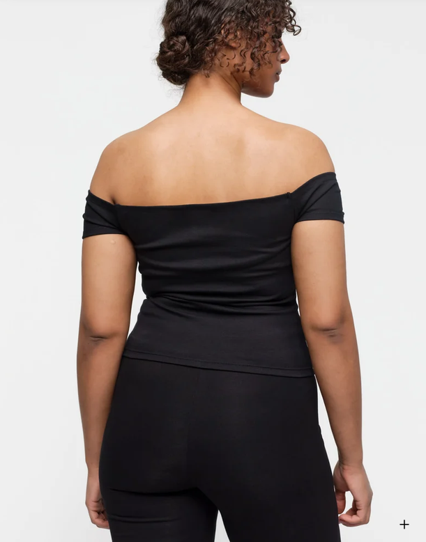 CORE OFF SHOULDER TOP 