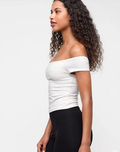 CORE OFF SHOULDER TOP 