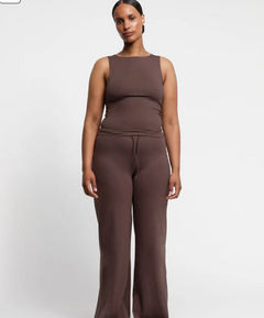 EVERYDAY STRAIGHT PANTS 