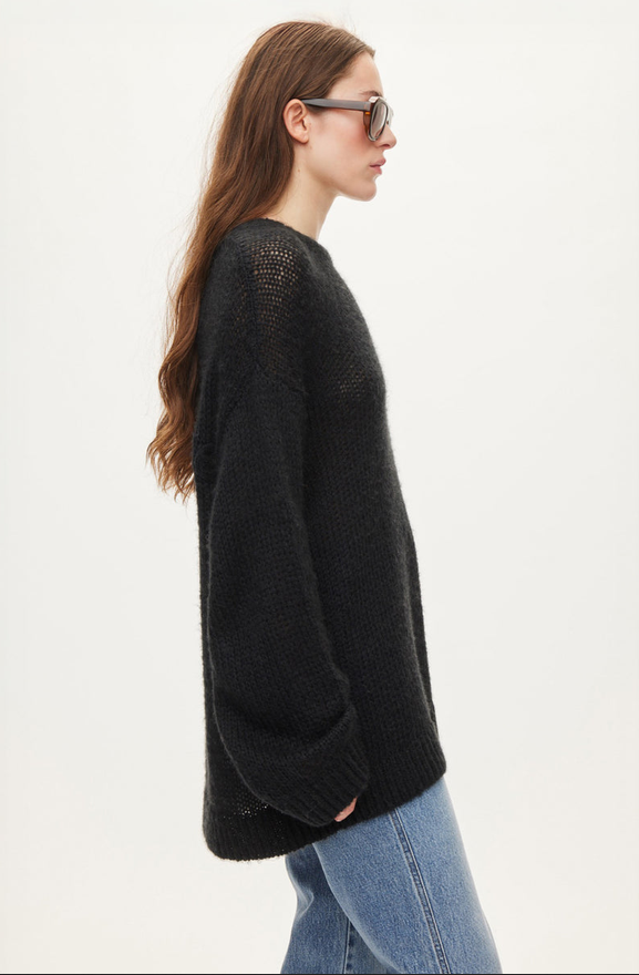 LIGHT OVERSIZE KNIT 
