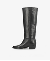 CONFIDENCE BOOT 
