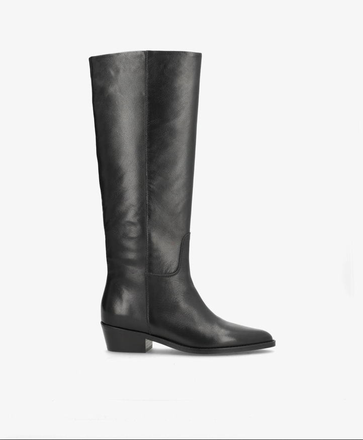 CONFIDENCE BOOT 