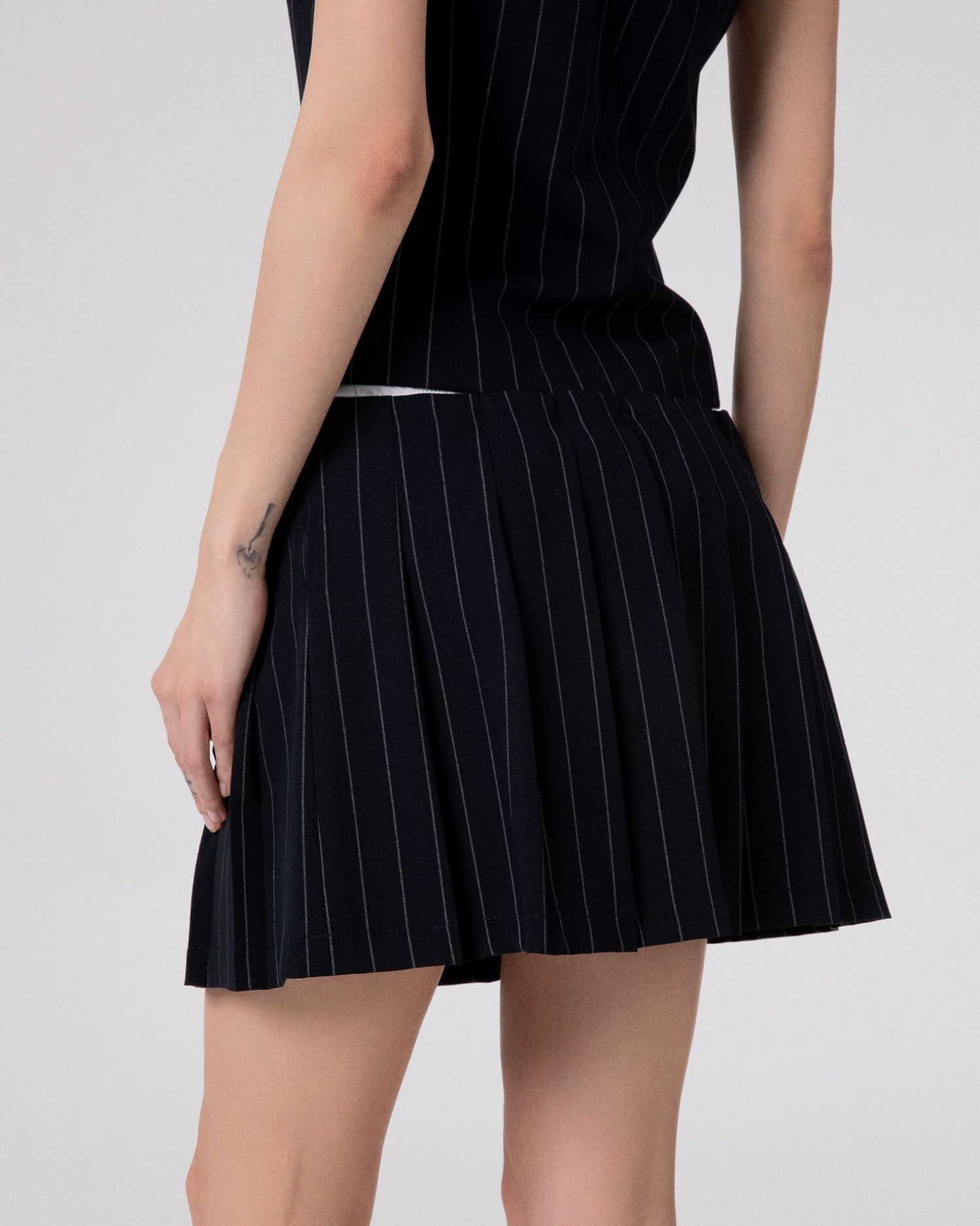 MINI SKIRT 